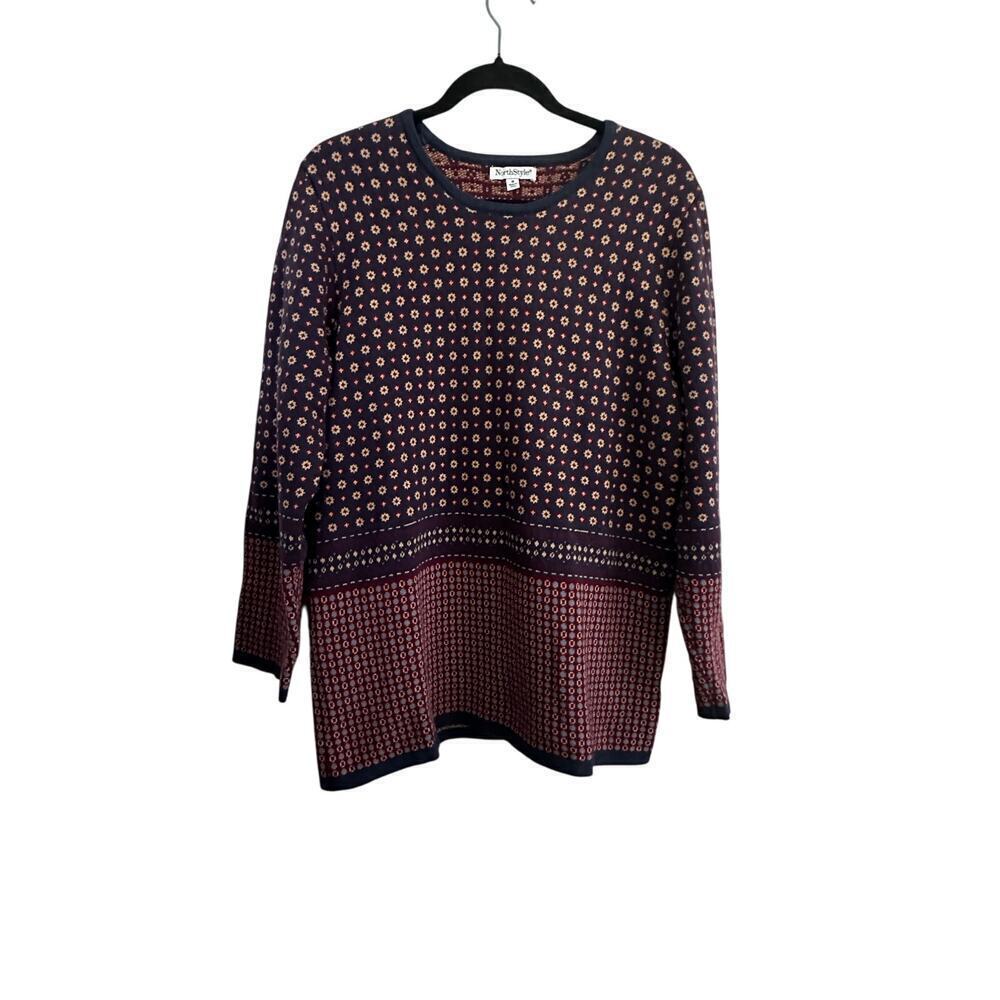 NorthStyle Women's 100% Cotton Crew Neck Geo Star Border Sweater Size Medium
